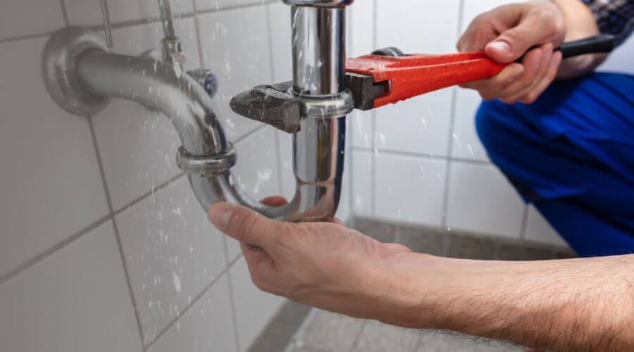 Expert burst pipe repair services in Oakville, CT
